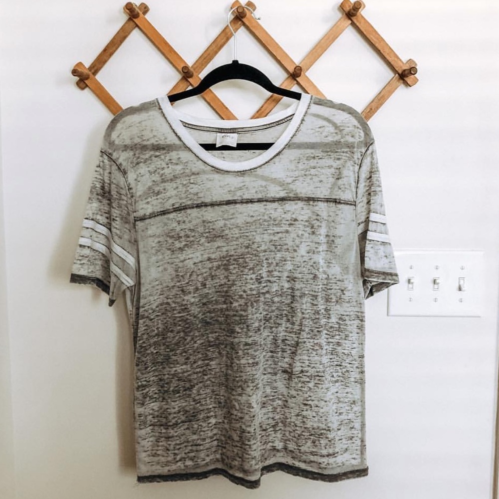 Tee